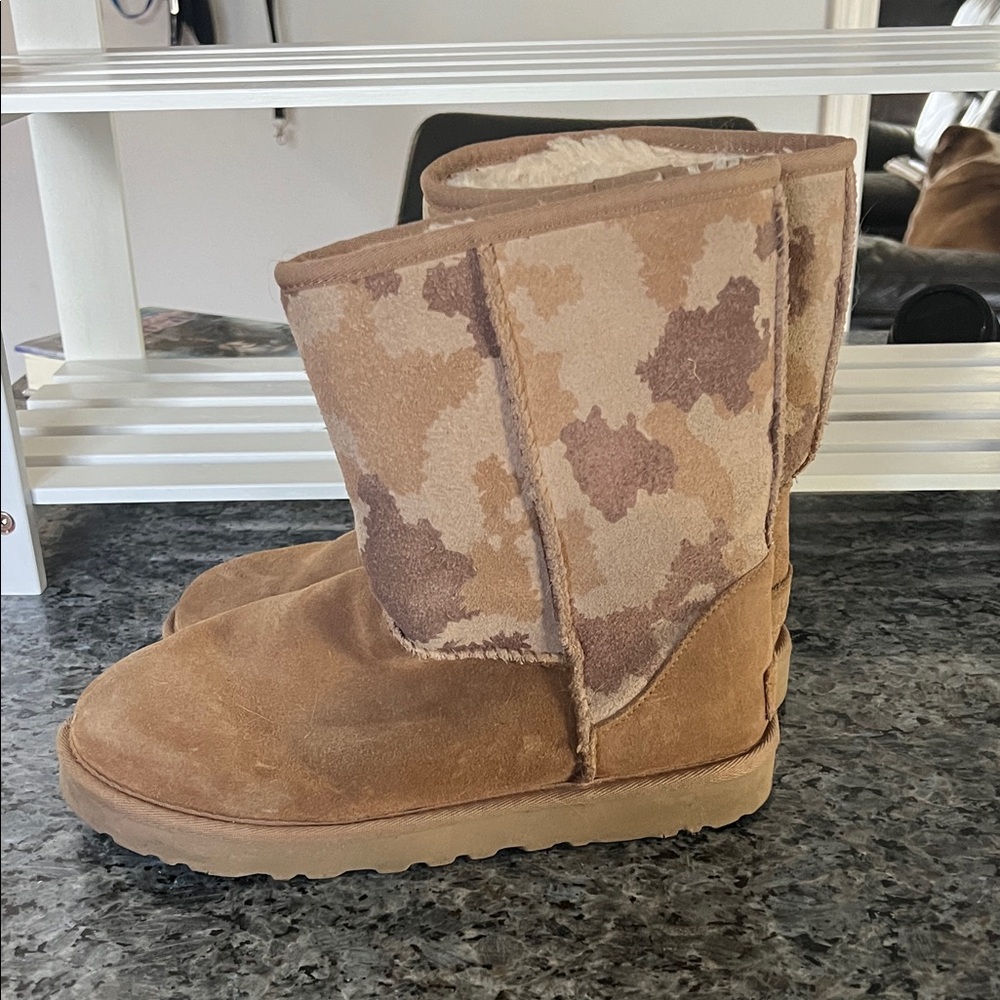UGG Tan and Brown Camouflage Athletic Shoes
